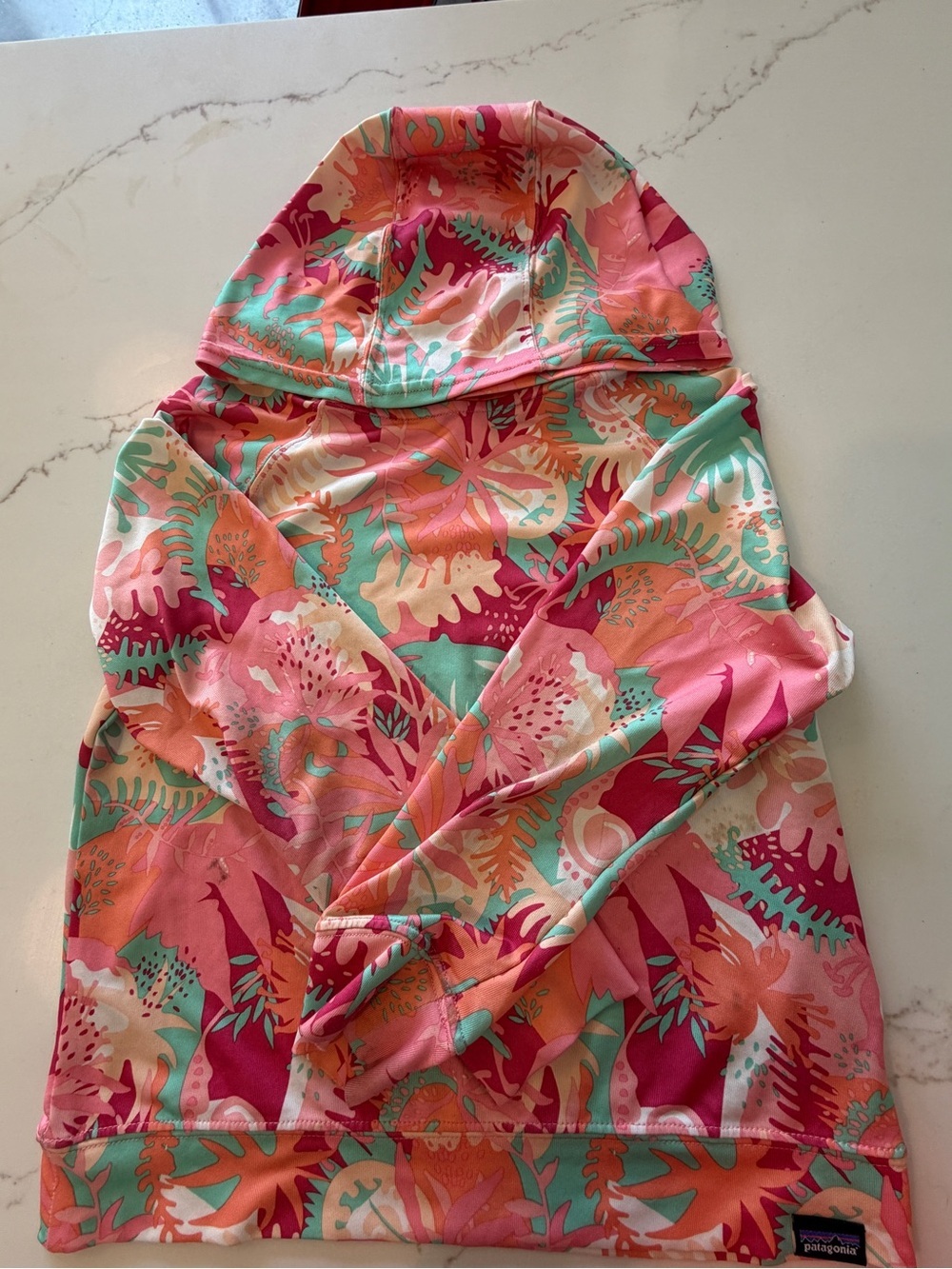 Patagonia Baby/Kids' Capilene® Silkweight Sun Hoody. Vibrant Coral, size 4